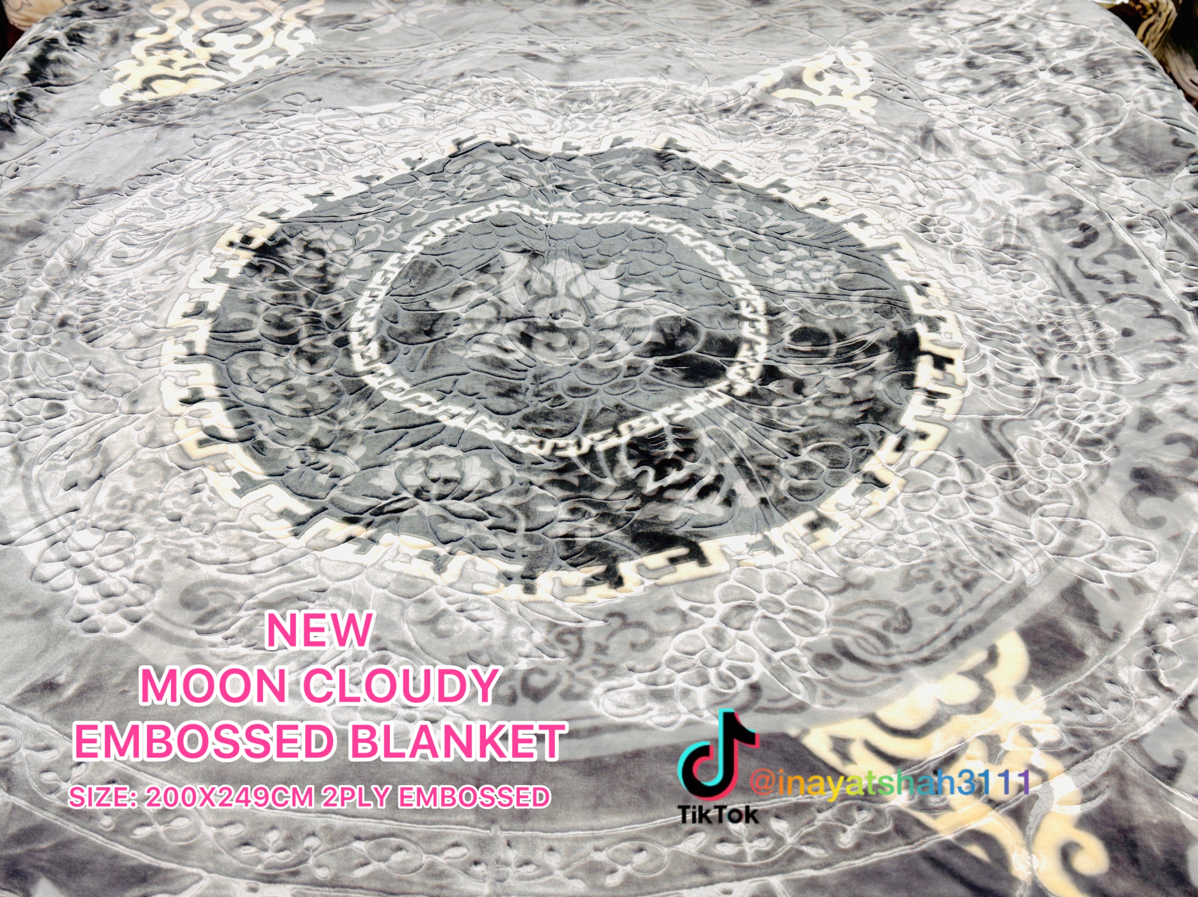 NEW Moon Cloudy Embossed Blanket – 2 Ply | Size 200 × 240 CM
