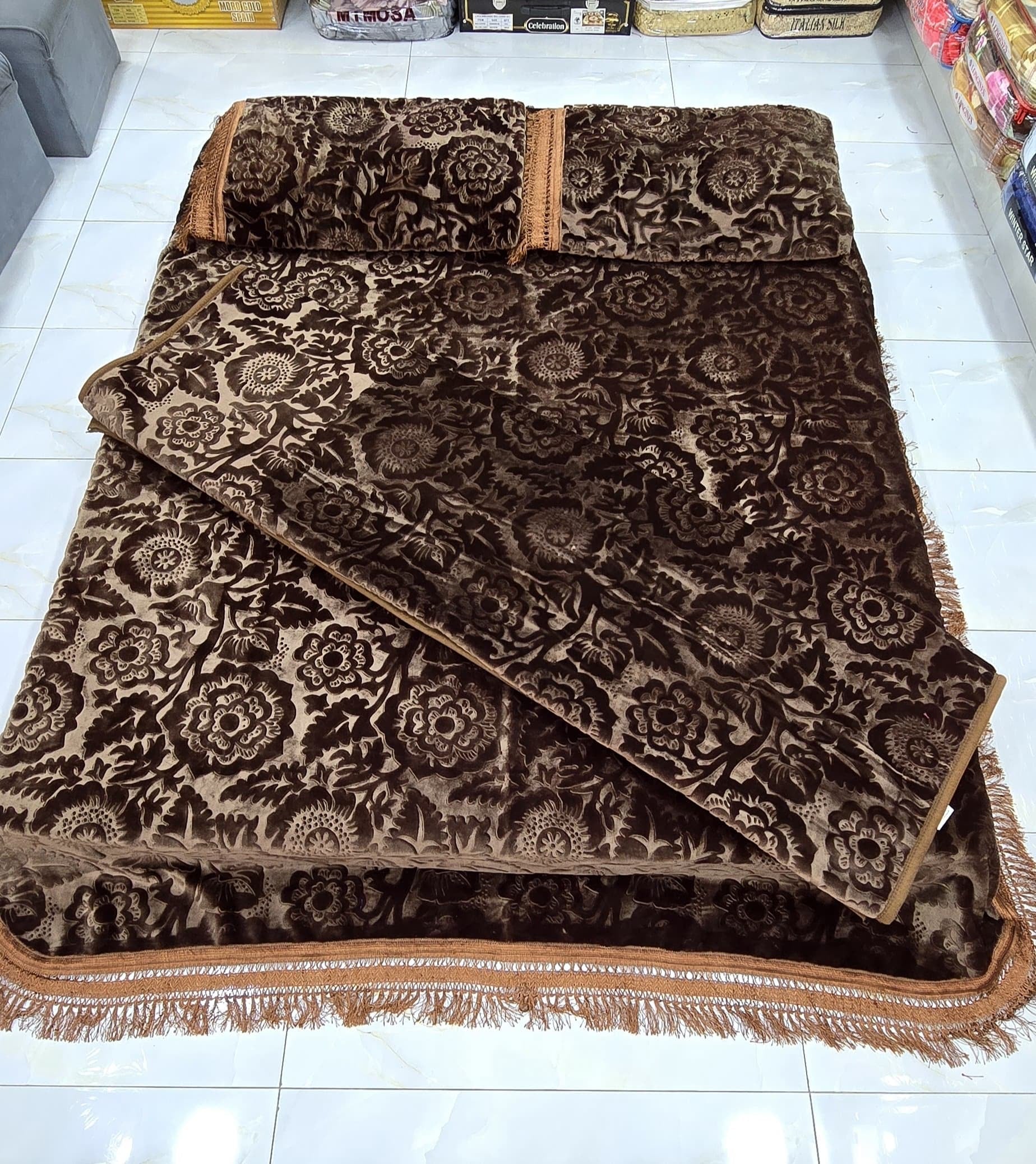 👑 Crown Campbell 4 Pcs Bedding Set