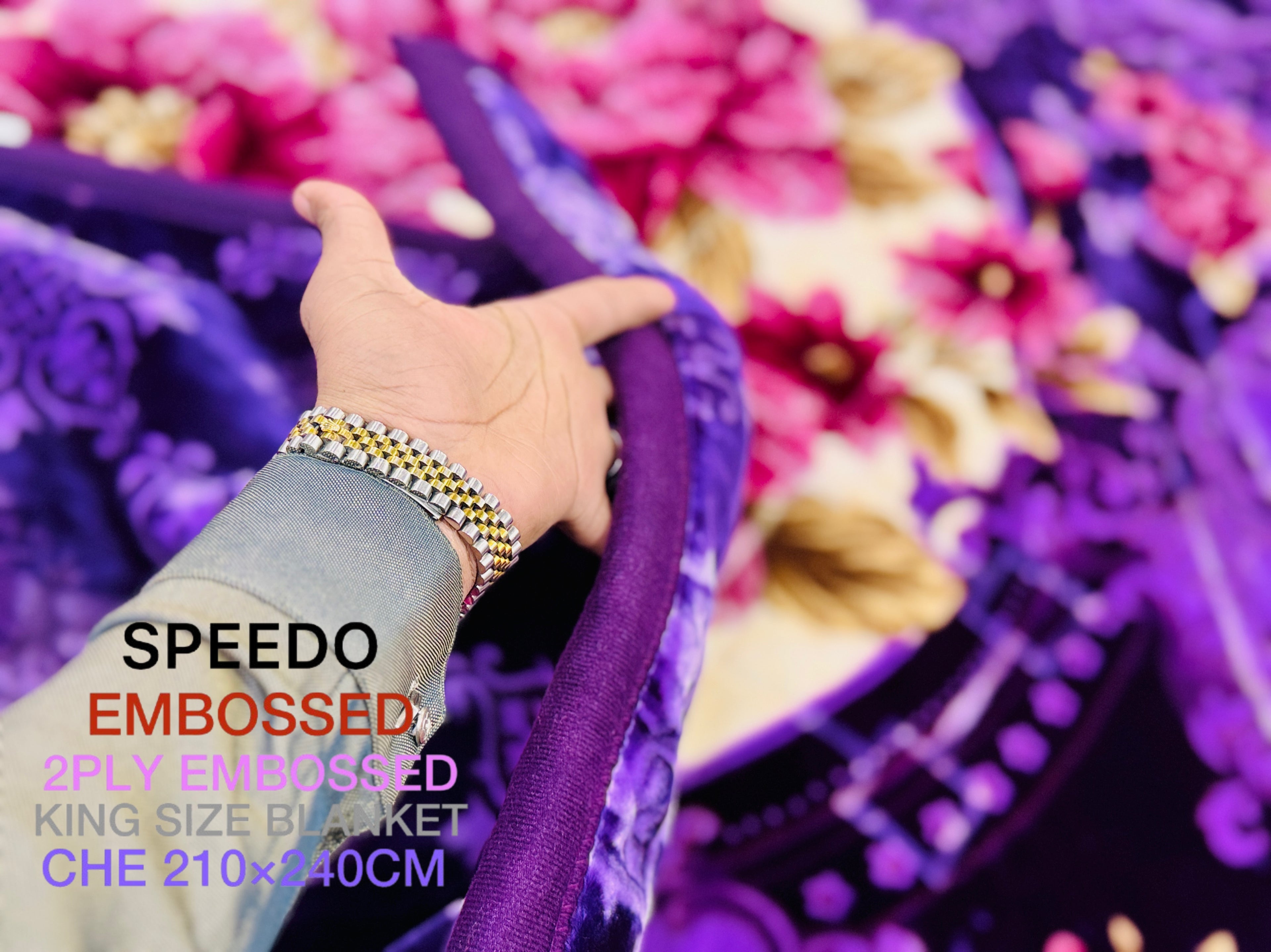 Speedo Embossed 2-Ply King Size Blanket (210×240 CM)