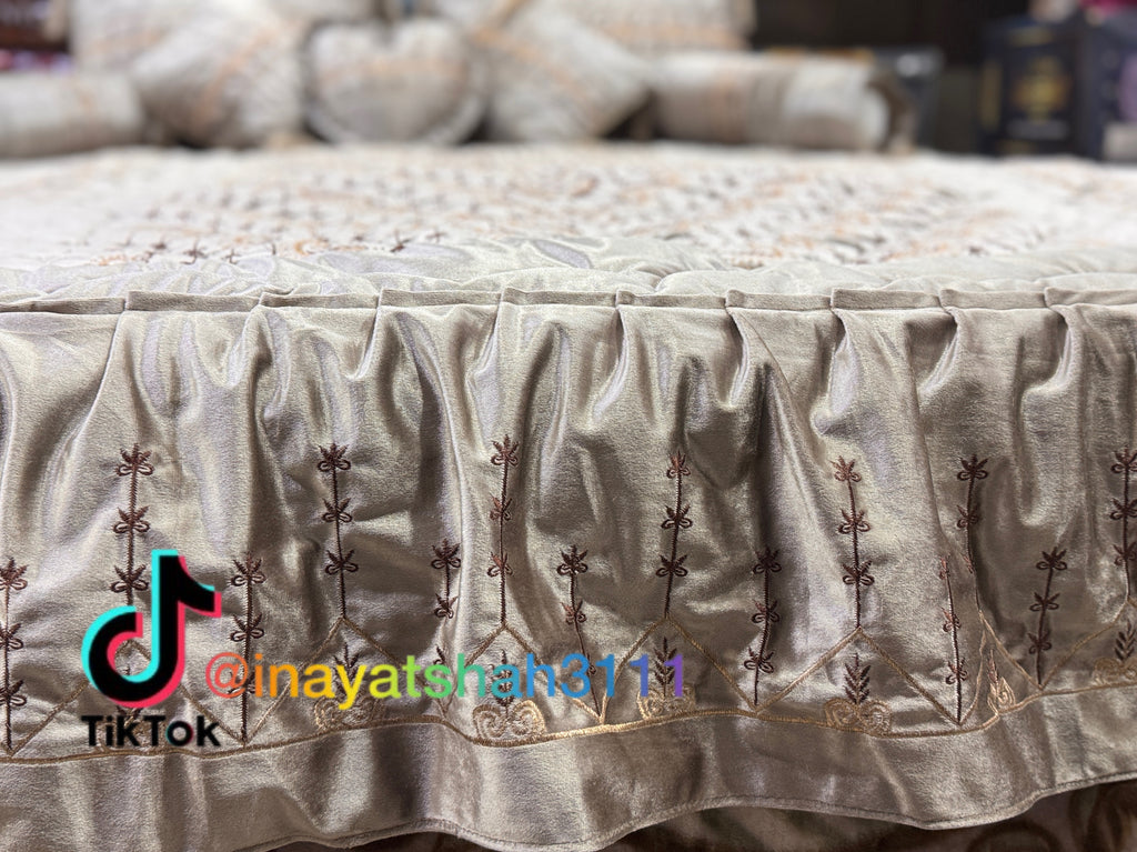 Luxury Bridal 9-Piece Embroidered Bedsheet & Quilted Razai Set – Imported Leather Cloth |