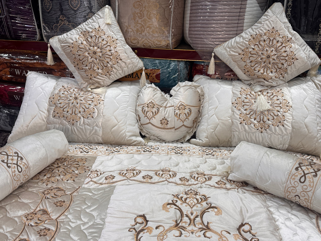 Luxury Bridal 9-Piece Embroidered Bedsheet & Razai Set – Imported Leather Cloth