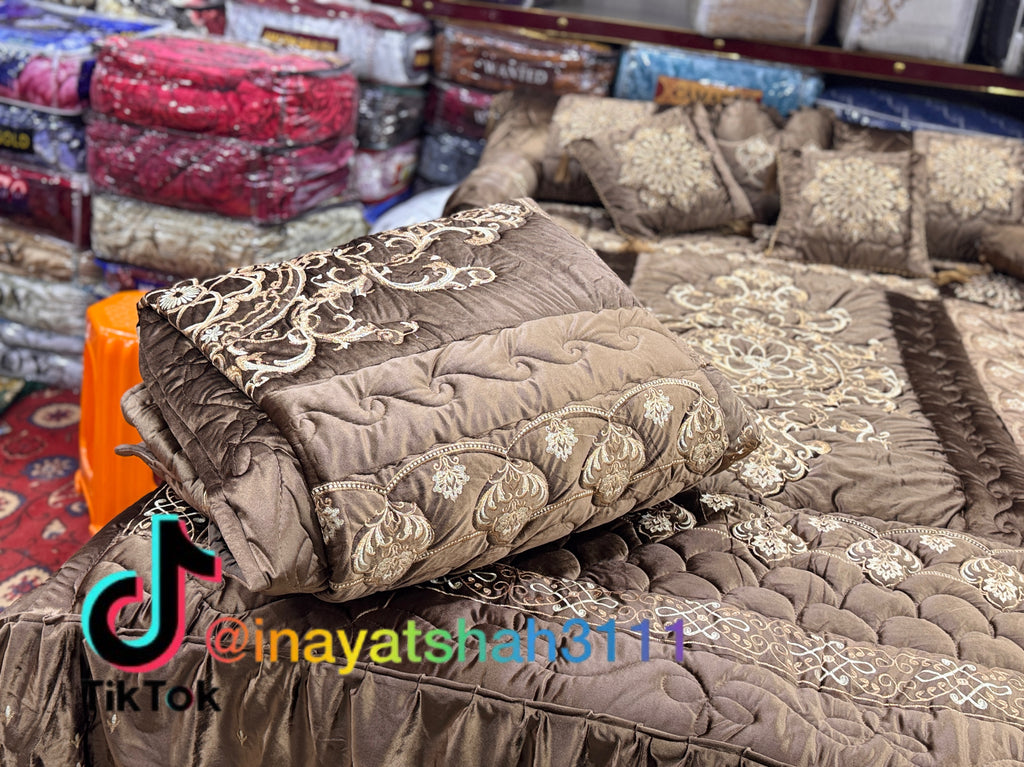 Luxury 9-Piece Embroidered Bridal Bedsheet & Quilted Razai Set