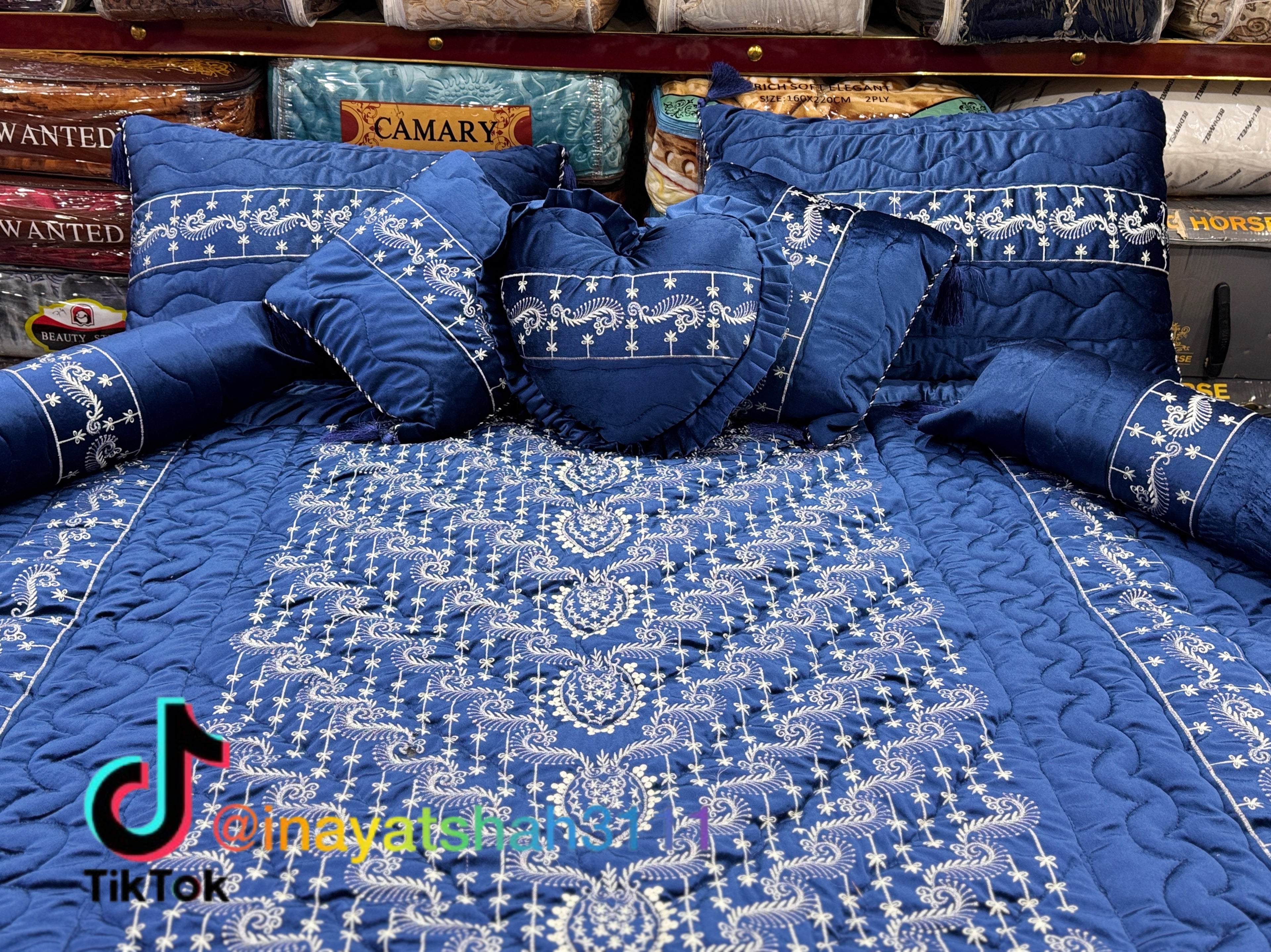 Luxury Bridal 9-Piece Embroidered Bedsheet & Quilted Razai Set