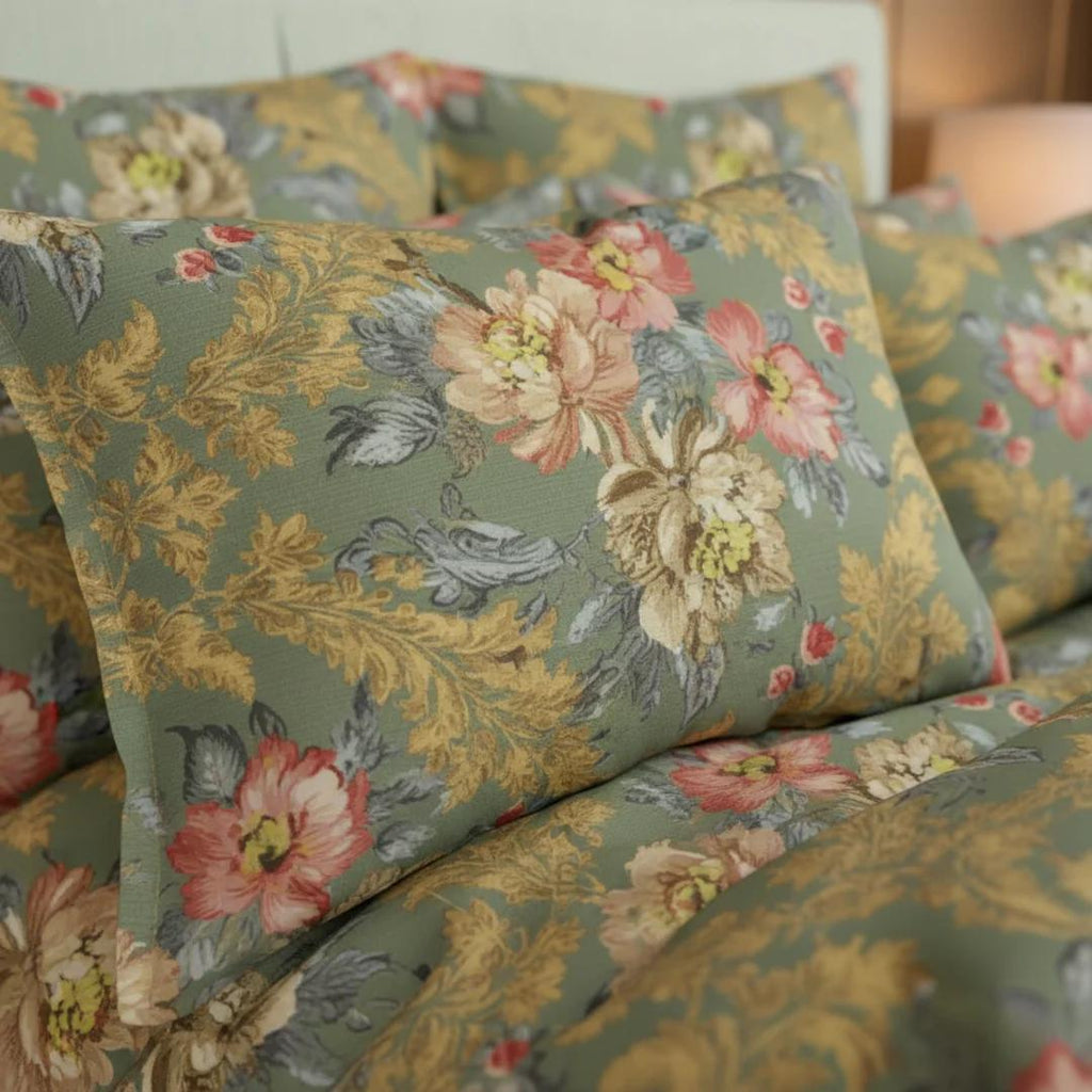 Elegant 7-Piece Comforter Set – Luxury Printed Bedding | Soft Micro Cotton