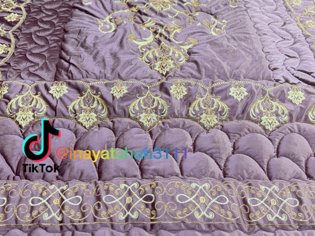 Luxury Bridal 9-Piece Embroidered Bedsheet & Razai Set – Imported Leather Cloth