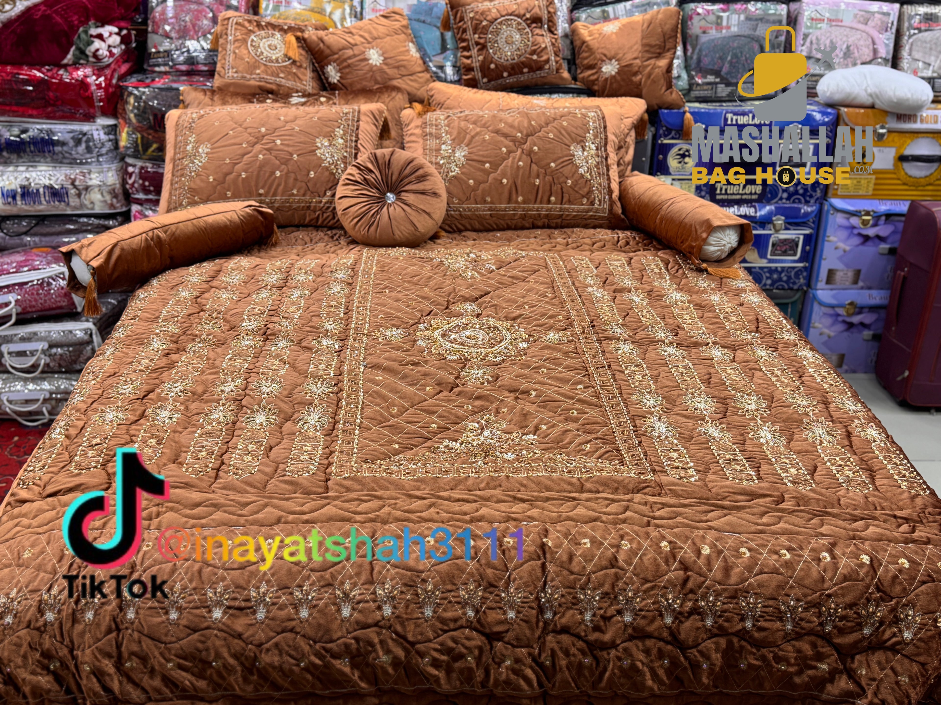 Handcrafted 13-Piece Luxury Razai Bedding Set – Premium Leather Cloth