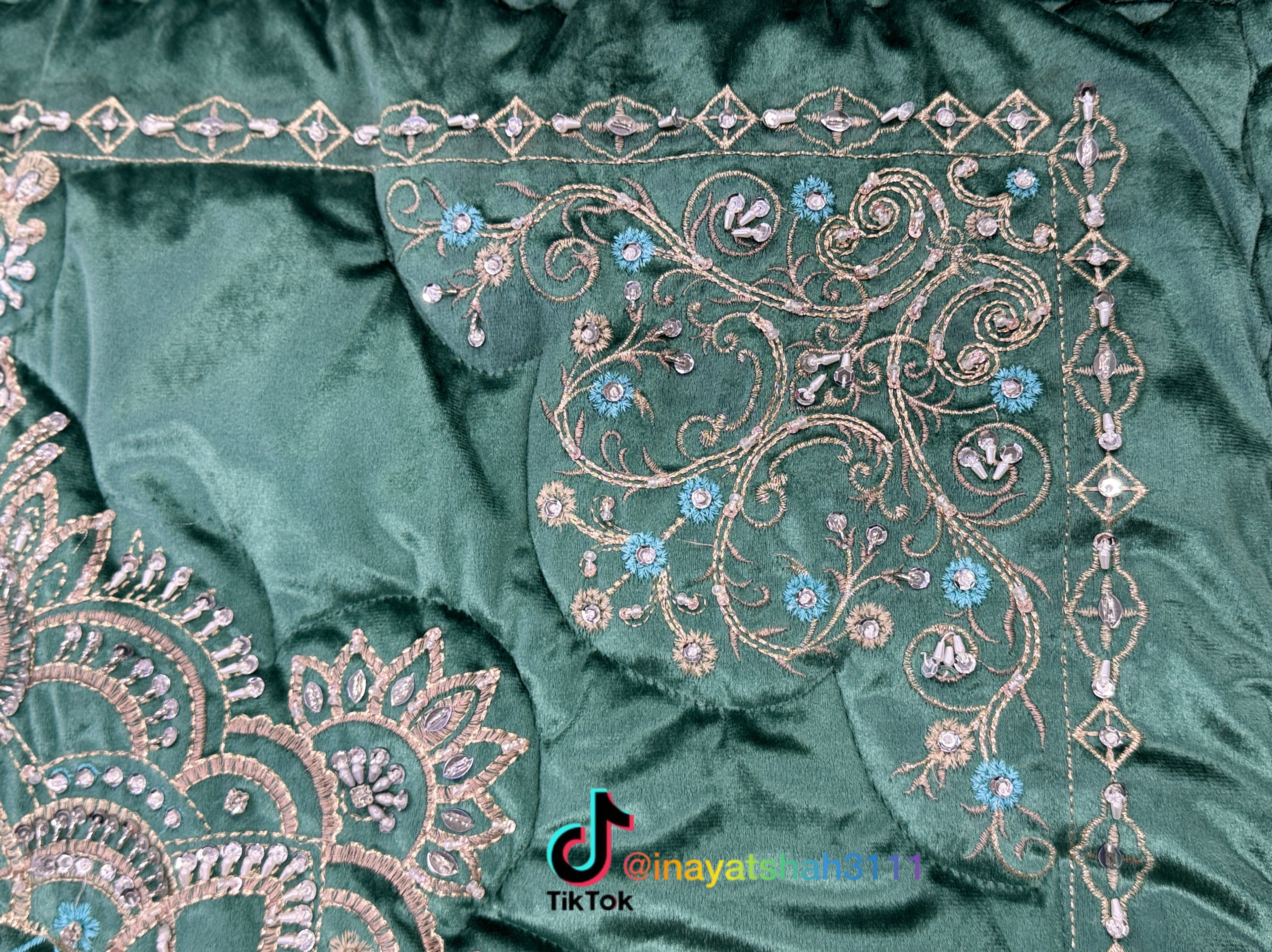 Handmade 13-Piece Razai Set – Premium Leather Cloth