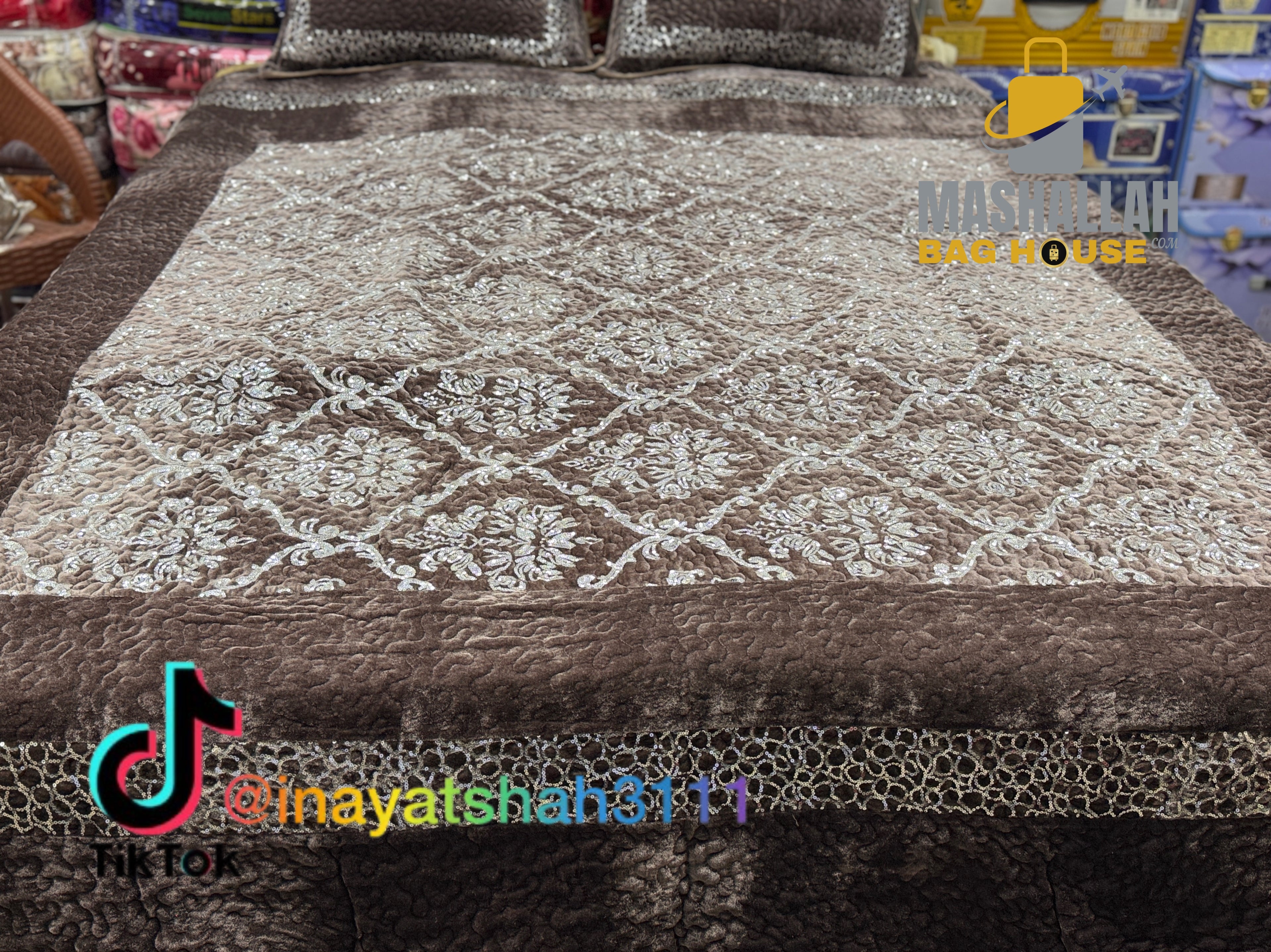 3-Piece Bed Sheet Set – Leather Cloth with Shining Sitara Design