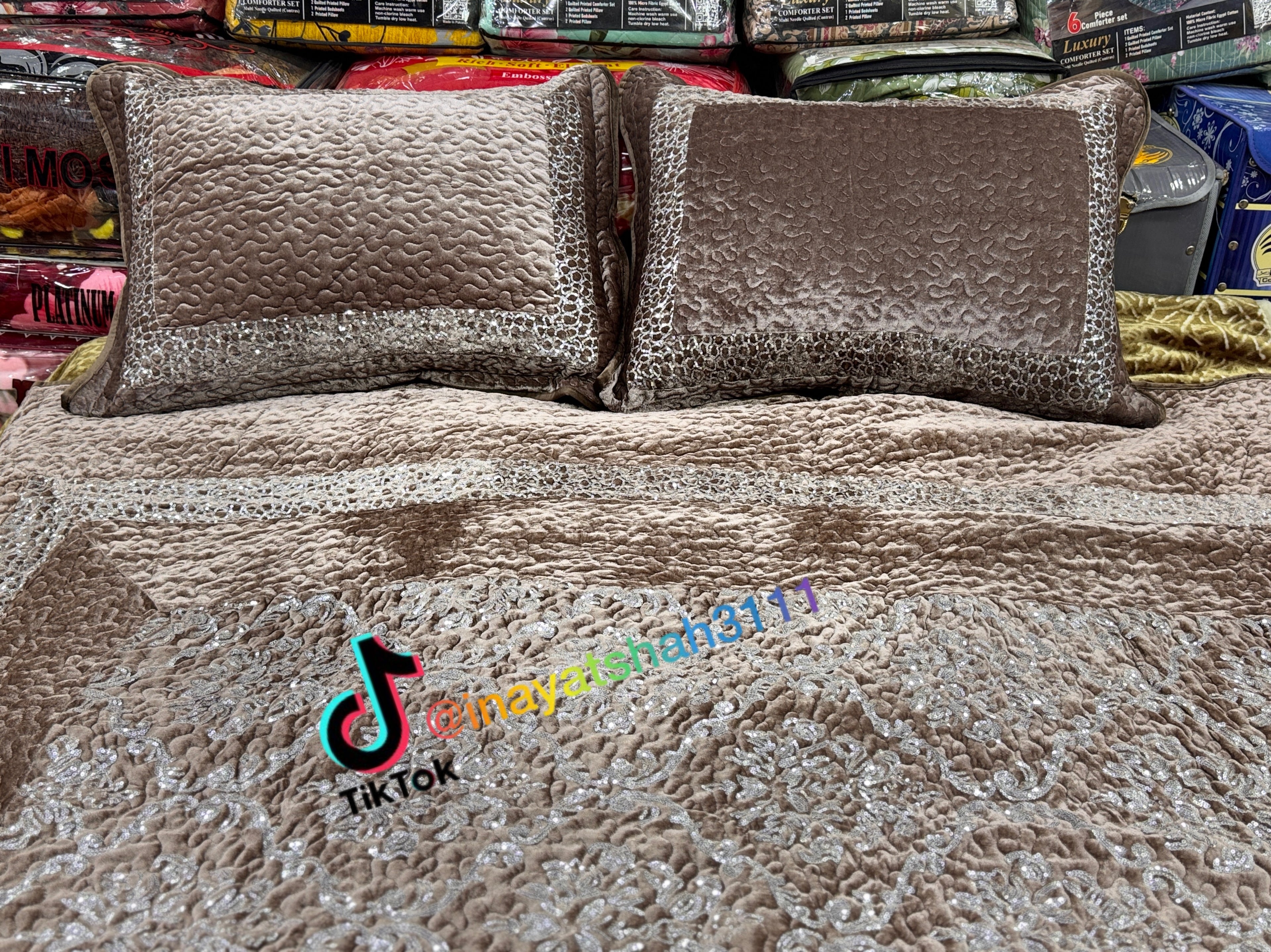 3-Piece Bed Sheet Set – with Shining Sitara Design