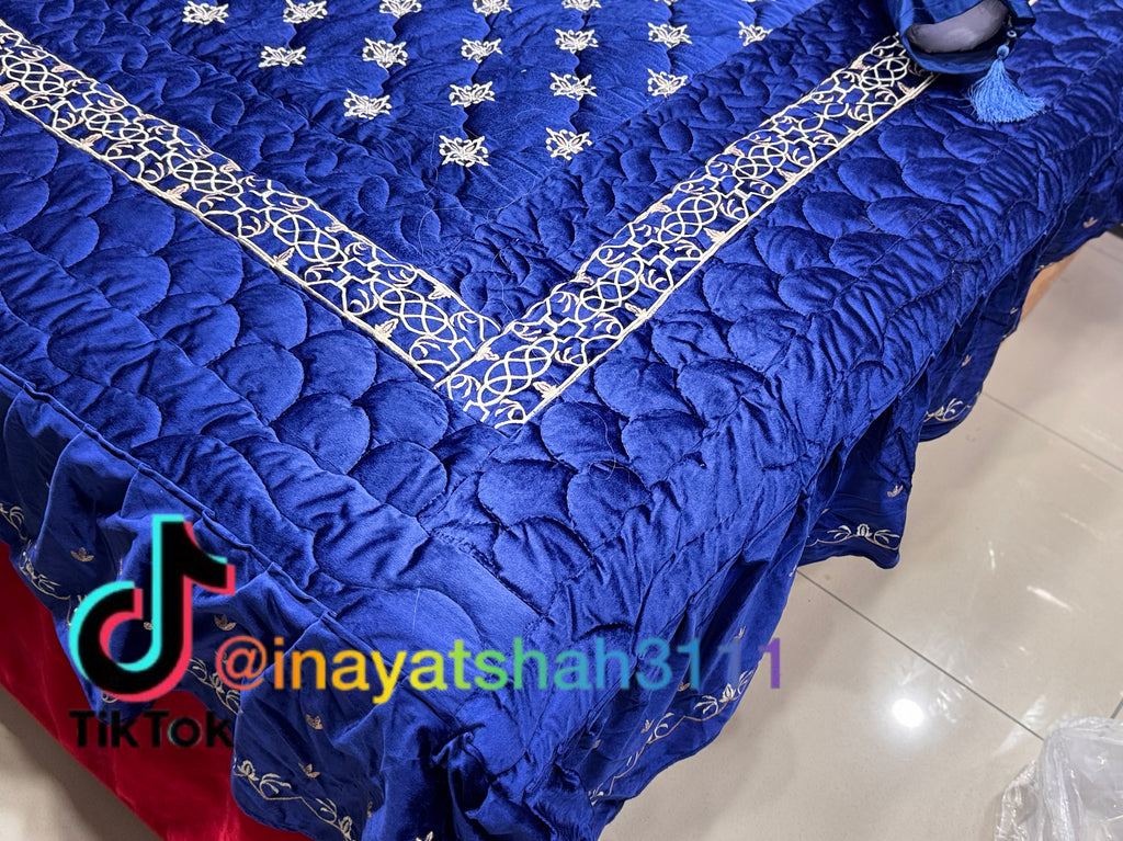 Luxury 9-Piece Embroidered Razai Set – Premium Leather Cloth