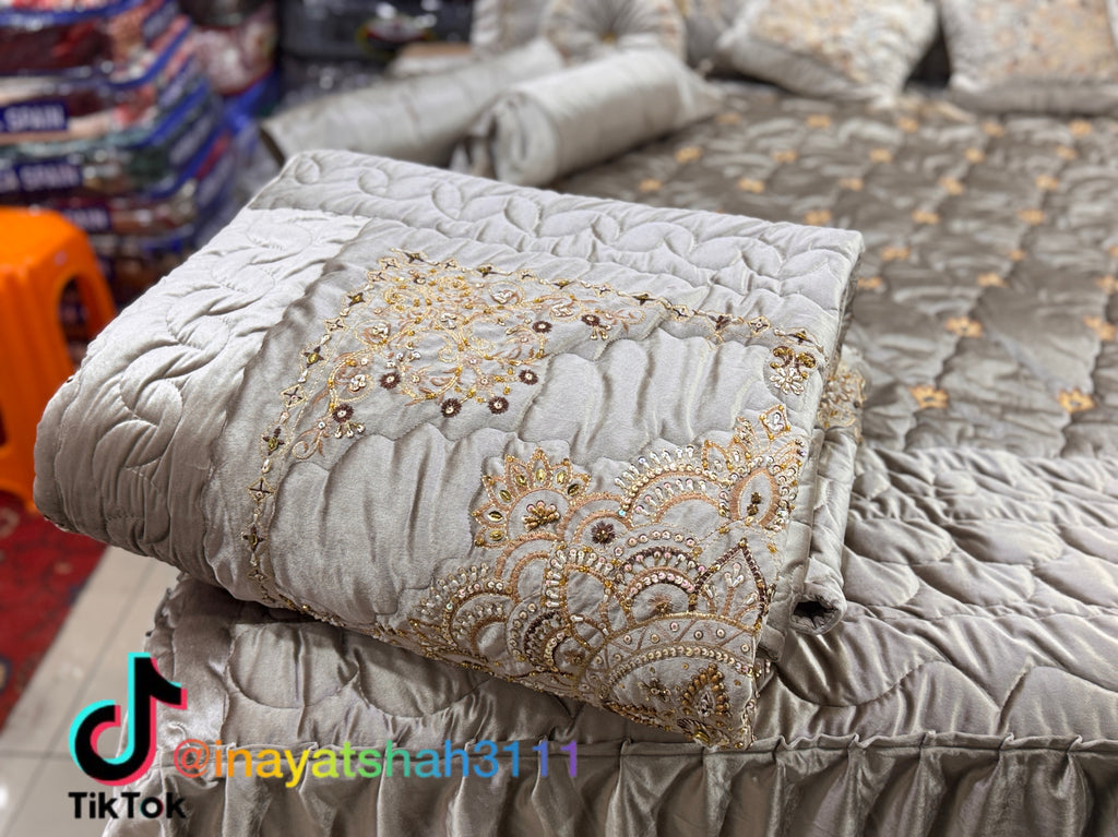 Handmade 13-Piece Razai Set – Premium Leather Cloth