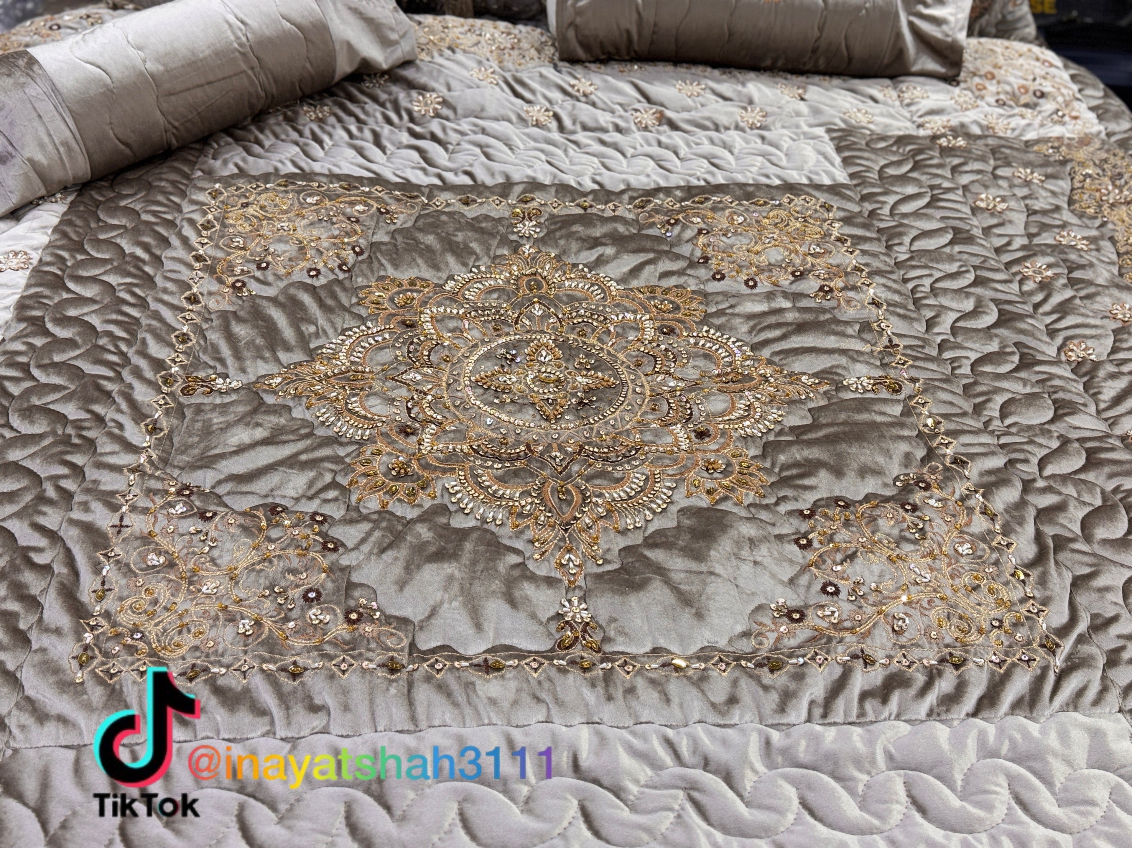 Handmade 13-Piece Razai Set – Premium Leather Cloth