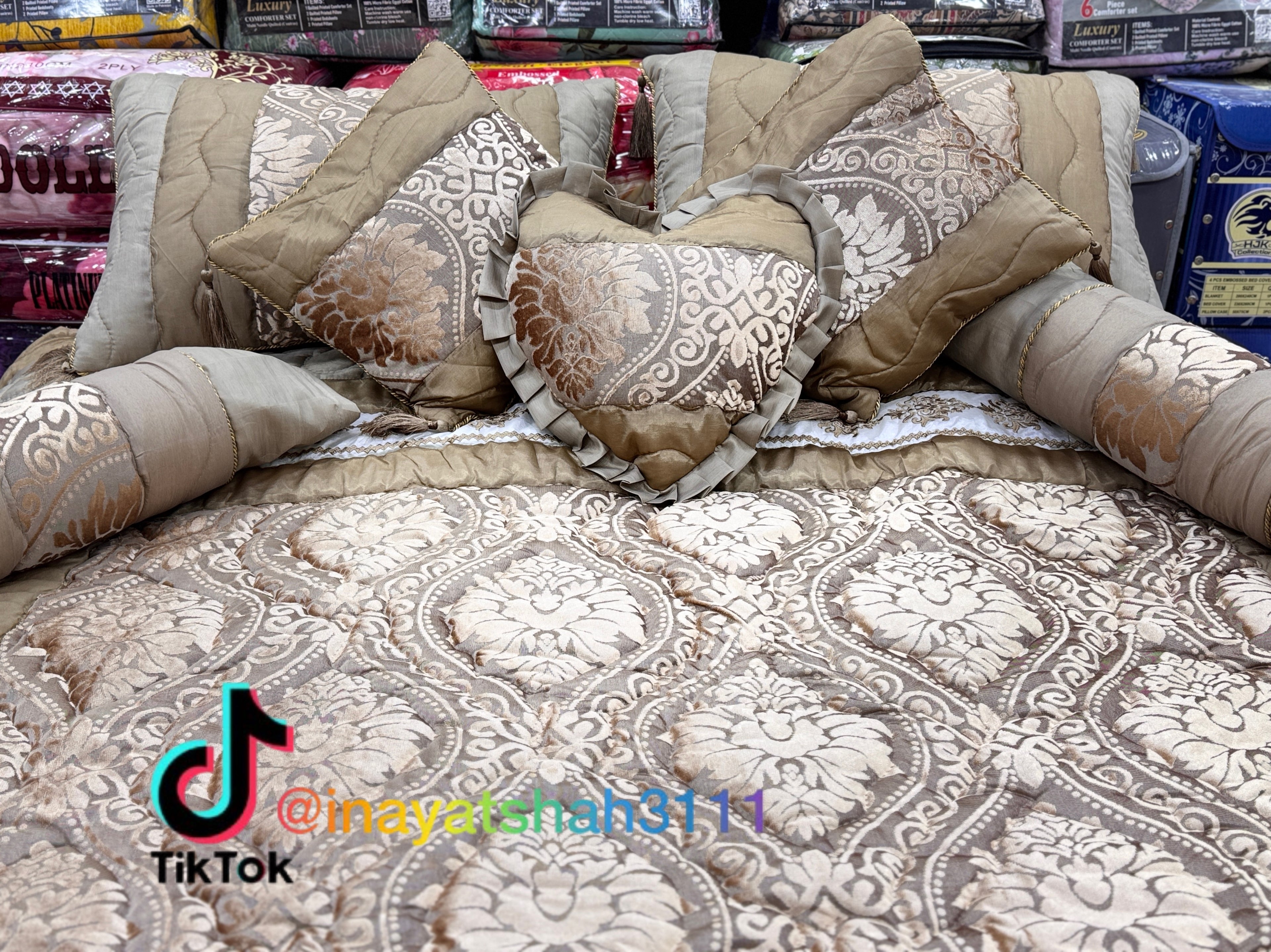 Luxury Embroidered 9-Piece Razai Set – Premium Leather Touch Fabric