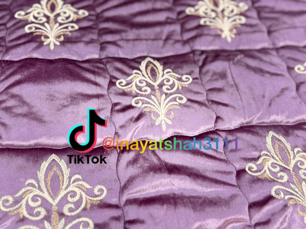 Luxury 9-Piece Embroidered Razai Set – Premium Leather Cloth