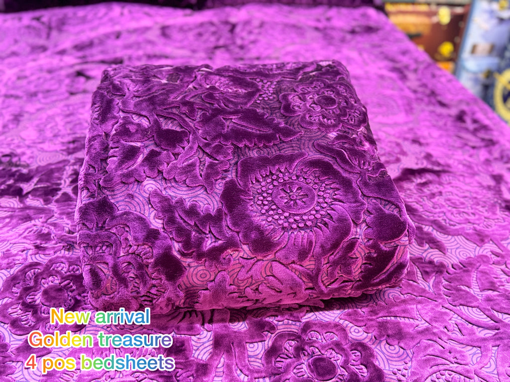 Golden Treasure 4-Piece Embossed Bedding Set – New Arrival |