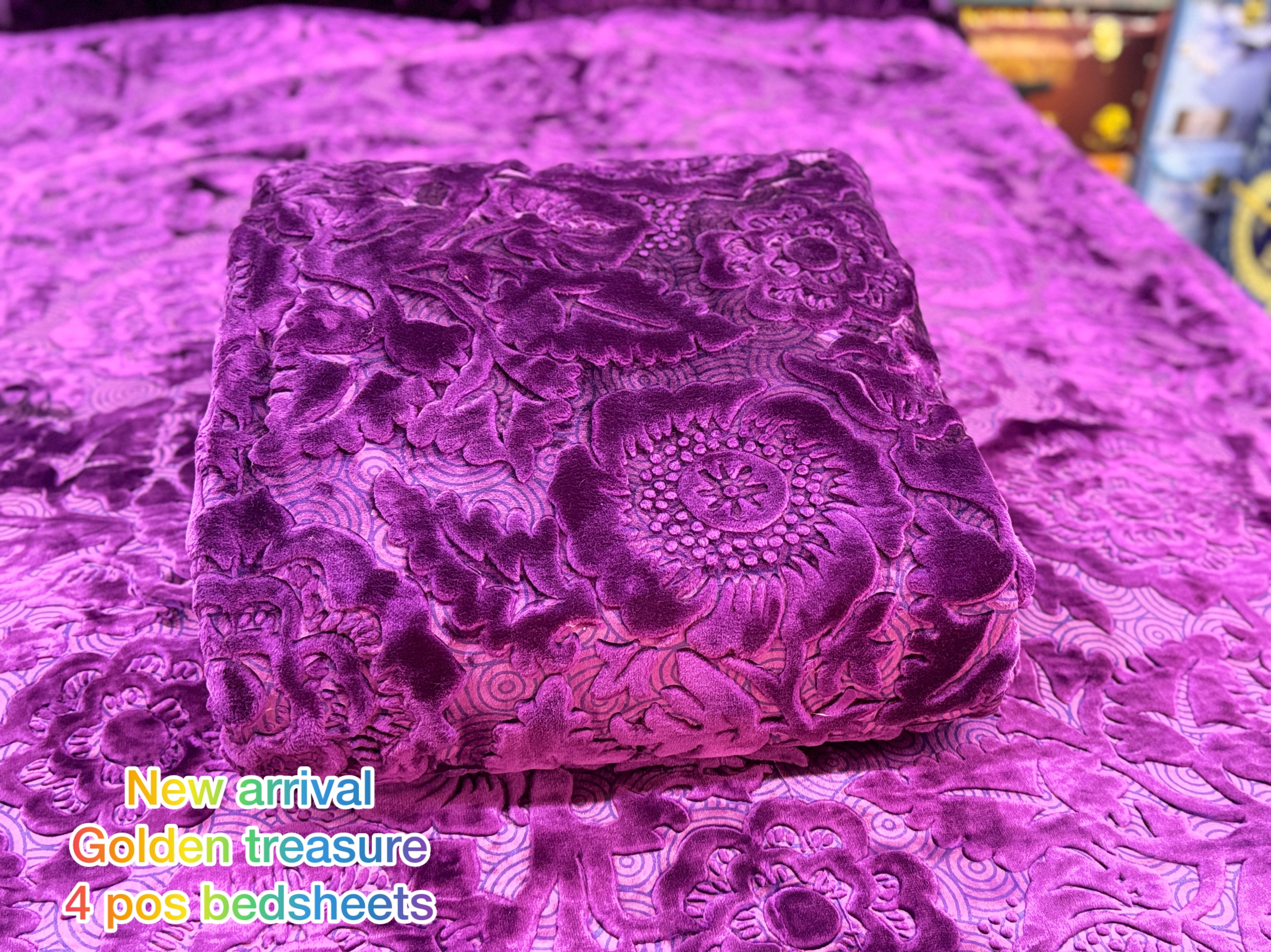 Golden Treasure 4-Piece Embossed Bedding Set – New Arrival |