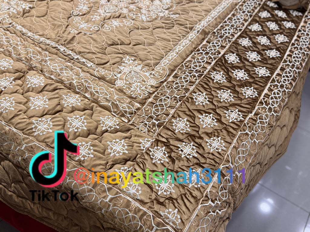 Luxury 9-Piece Embroidered Razai Set – Premium Leather Cloth