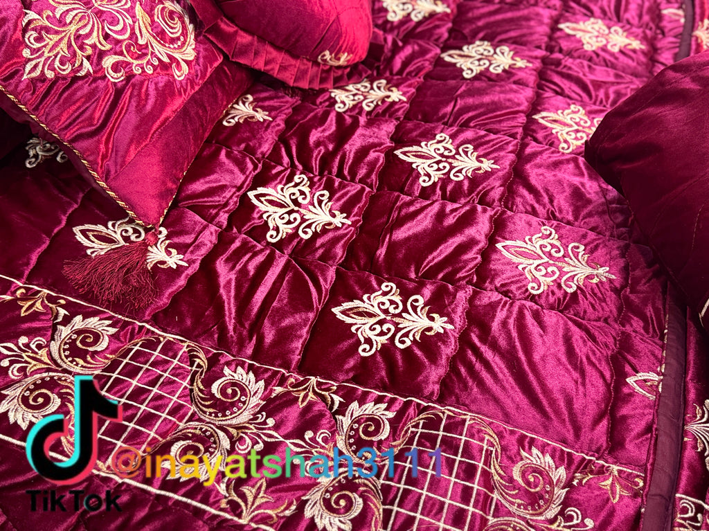 Luxury 9-Piece Embroidered Razai Set – Premium Leather Cloth