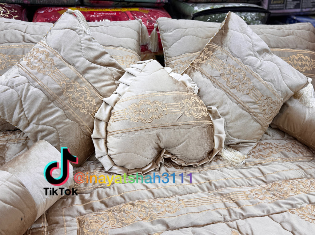 Luxury 9-Piece Embroidered Razai Set – Premium Leather Cloth