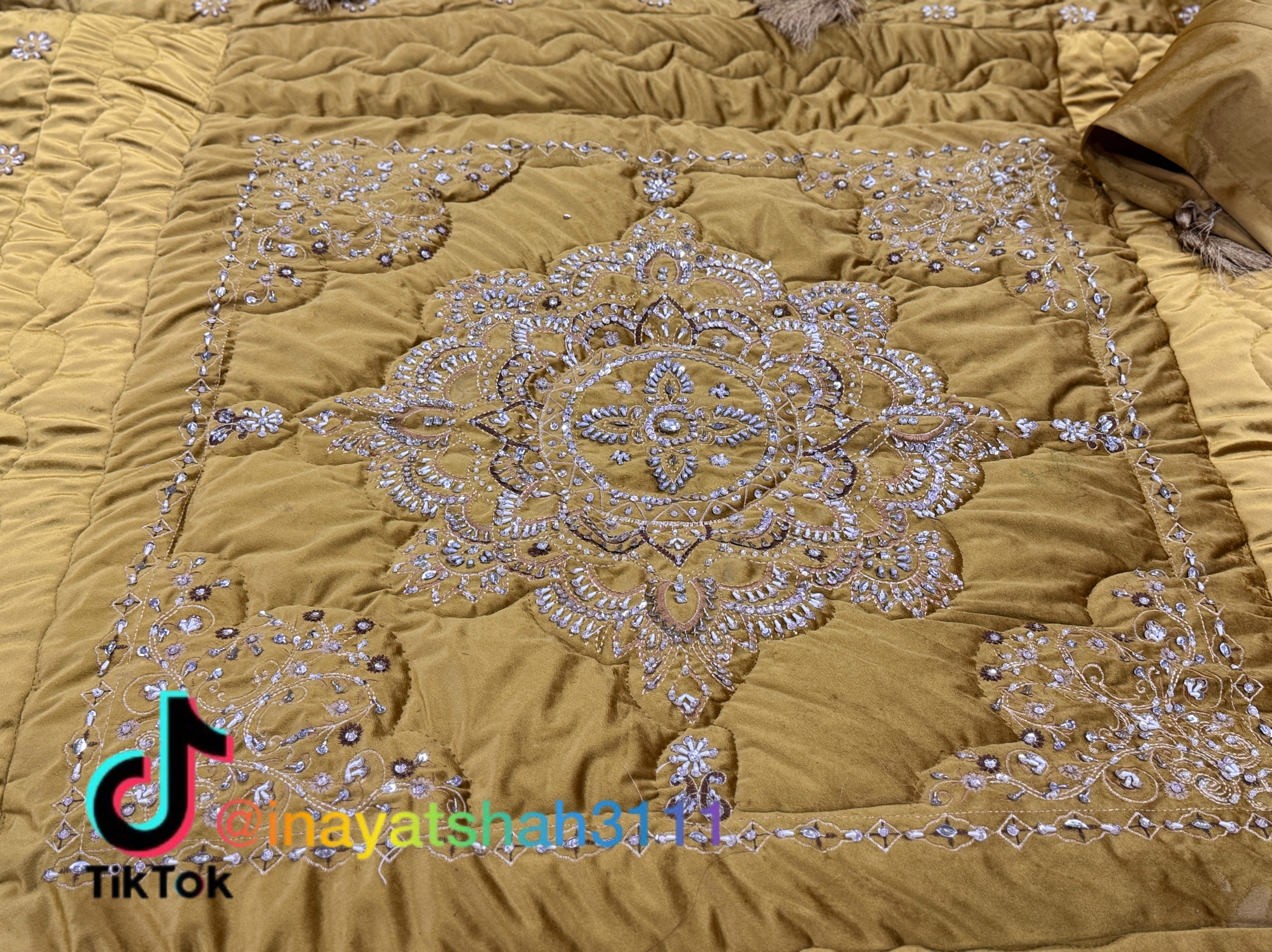 Handmade 13-Piece Luxury Razai Bedding Set – Premium Leather Cloth
