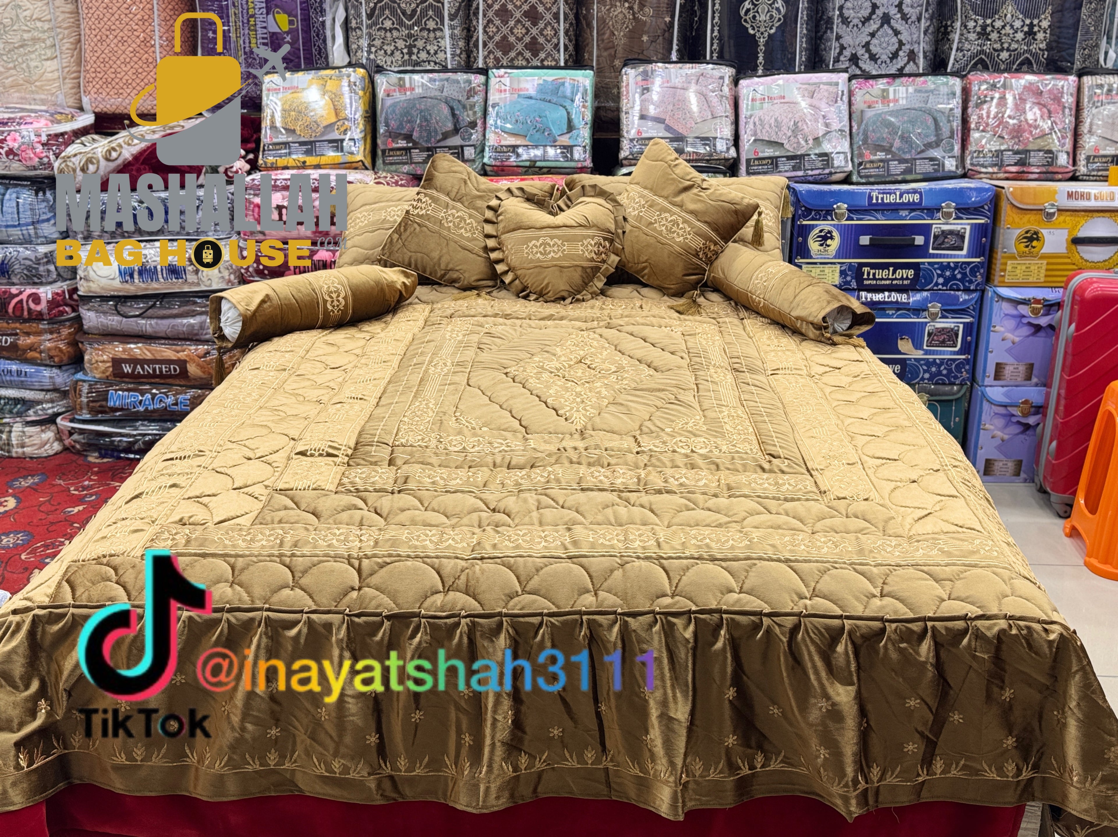 Luxury 9-Piece Embroidered Razai Set – Premium Leather Cloth