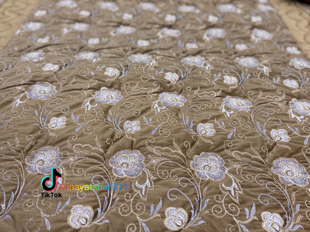 Luxury Bridal 9-Piece Embroidered Bedsheet & Razai Set –
