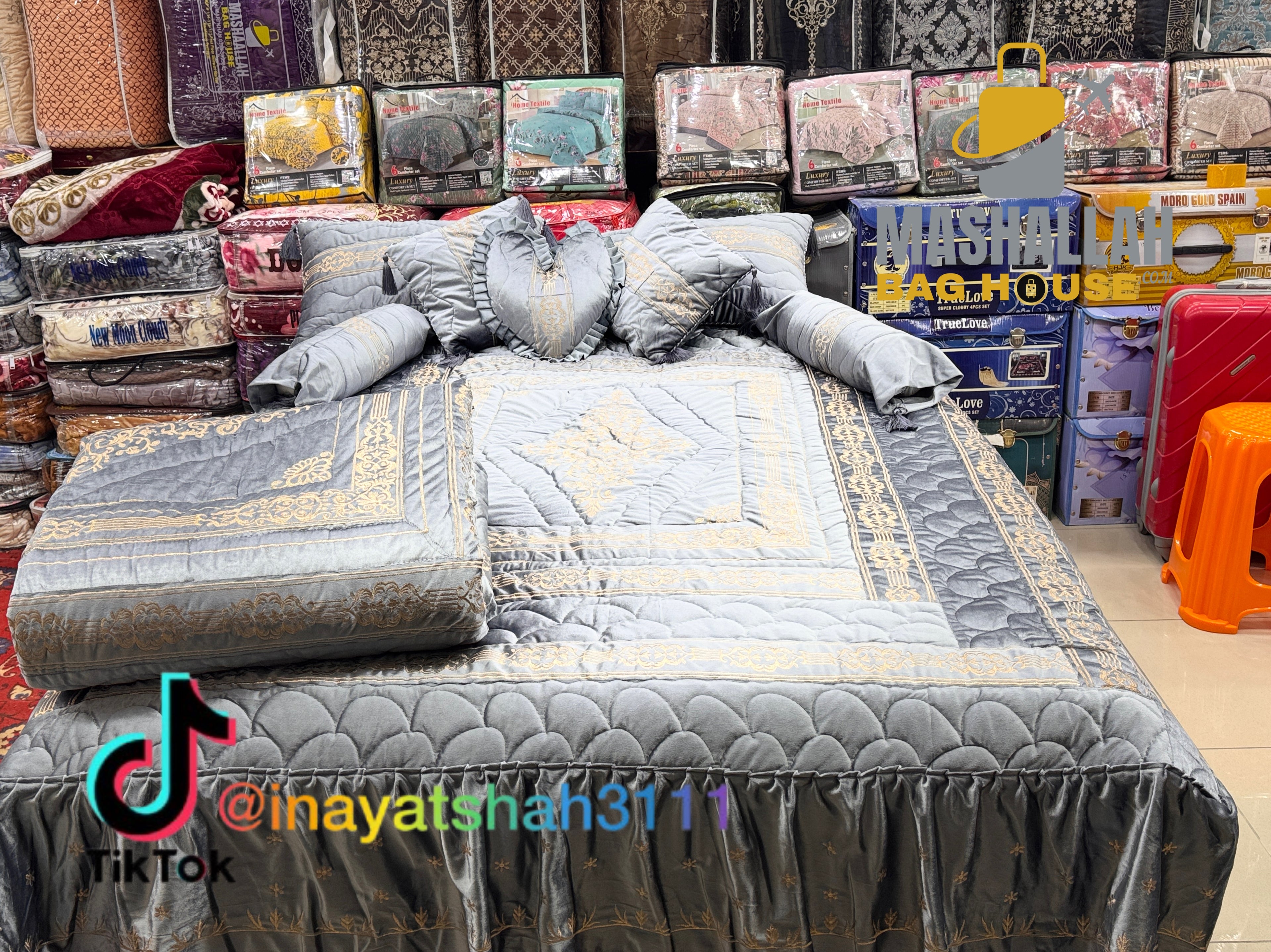 Luxury 9-Piece Embroidered Razai Set – Premium Leather Cloth